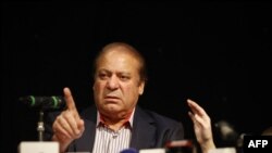 نواز شریف چې د خپل عاید سرچینو نه په ډاګه کولو په تور د ټول عمر لپاره د دولتي مقامونو د مشرۍ څخه بند شوی.