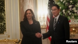 ABD Başkan Yardımcısı Kamala Harris ve Japonya Başbakanı Fumio Kişida, Akasaka Sarayı'nda görüştü. 