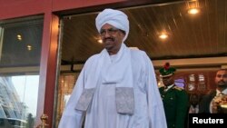 Tổng thống Sudan Omar al-Bashir đang bị Tòa án Hình sự Quốc tế truy nã.