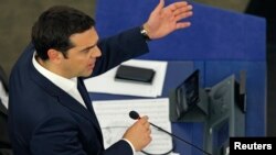 Thủ tướng Hy Lạp Alexis Tsipras tại Nghị viện châu Âu ngày 8 tháng 7, năm 2015. (REUTERS/Vincent Kessler)