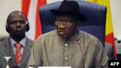 Tổng thống Goodluck Jonathan tuyên bố tình trạng khẩn cấp tại 3 tiểu bang trong vùng đông bắc Nigeria