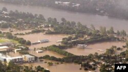 Nước lũ Sông Brisbane River (ảnh tư liệu ngày 12 tháng 1, 2011)