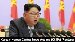 Lãnh đạo Triều Tiên Kim Jong Un phát biểu tại đại hội đầu tiên trong vòng 36 năm của Đảng Lao động cầm quyền ở Bình Nhưỡng, ngày 06 tháng 5 năm 2016.