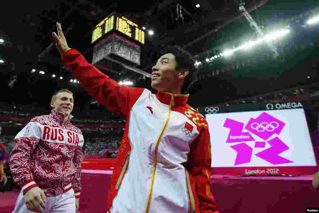 Vận động viên Zou Kai mang huy chương vàng về cho Trung Quốc tại Olympic London, ngày 5/8/2012