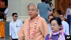 Tổng thống Myanmar Htin Kyaw cho biết ông Htin Kyaw ký lệnh này với mục tiêu “hòa giải trên cả nước” nhân khởi đầu năm mới của Phật giáo.