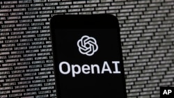 OpenAI, şu anda prototip aşamasında olan ve küçük bir kullanıcı ve yayıncı grubuyla test edilen SearchGPT için kayıtları açtığını bildirdi. Şirket, arama aracındaki en iyi özellikleri gelecekte ChatGPT'ye entegre etmeyi planlıyor. 