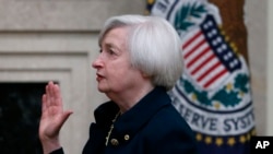 Bà Janet Yellen tuyên thệ nhậm chức Chủ tịch Ngân hàng Trung ương Hoa Kỳ, thứ Hai 3 tháng 2, 2014