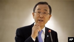 Tổng thư ký Ban Ki-moon nói các nhóm khủng bố thi hành luật Hồi Giáo ở miền bắc Mali đã làm những việc vi phạm nhân quyền không thể chấp nhận được