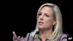 Bộ trưởng An ninh Nội địa Kirstjen Nielsen điều trần trước Uỷ ban Tư pháp Thượng viện ngày 16/1/2017.