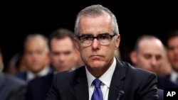 Phe Cộng hòa và Tổng thống Donald Trump mấy tháng qua đã tăng cường chỉ trích Phó giám đốc FBI Andrew McCabe, người từng là cấp phó của cựu giám đốc FBI James Comey bị ông Trump sa thải vào tháng 5.