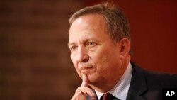 Ông Lawrence Summers đã rút tên khỏi danh sách những người đang được cứu xét cho vị trí lãnh đạo Cục dự trữ liên bang