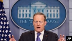 Người phát ngôn Tòa Bạch Ốc Sean Spicer 