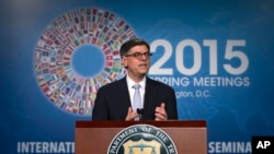 Bộ trưởng Tài chính Hoa Kỳ Jack Lew phát biểu trong cuộc họp báo ở Washington, 17/4/2015.