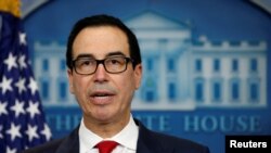 Loan báo được Bộ trưởng Tài chính Steve Mnuchin đưa ra hôm thứ Ba, 22 tháng 8, nhắm mục tiêu vào các công ty và các cá nhân từ Trung Quốc và Nga vì hỗ trợ chương trình vũ khí của Bình Nhưỡng.