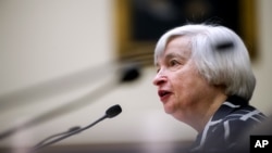 Chủ tịch Cục Dự trữ Liên bang Hoa Kỳ Janet Yellen nói rằng thời tiết bất thường trong mùa Đông đã làm chậm lại một số lĩnh vực của nền kinh tế trong thời gian gần đây