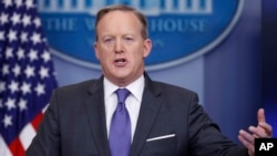 Phát ngôn nhân Tòa Bạch Ốc, Sean Spicer.