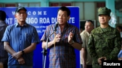 Tổng thống Rodrigo Duterte lên tiếng sau khi tới thăm các binh sĩ bị thương ở Cagayan De Oro, hôm 11/6.