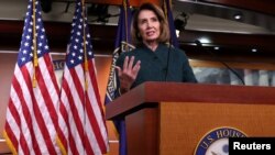 Chủ tịch Hạ viện Nancy Pelosi bị ông Trump chặn không cho đi công tác nước ngoài bằng máy bay quân sự hôm thứ Năm, viện lí do chính phủ đóng cửa.