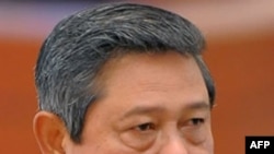 Tổng thống Susilo Bambang Yudhoyono bị các phần tử khủng bố nhắm làm mục tiêu tấn công.