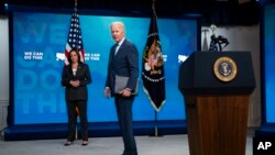 Tổng thống Joe Biden và Phó Tổng thống Kamala Harris trong cuộc họp báo tại Tòa Bạch Ốc về chương trình tiêm vaccine COVID-19, ngày 2/6/2021 