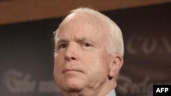 Thượng Nghị sĩ McCain nói ông lo ngại về thông điệp mà thời hạn rút quân sẽ đưa ra