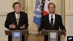 Tổng Thư ký LHQ Ban Ki-moon và Tổng thống Pháp Francois Hollande trong cuộc họp báo chung tại điện Elysee ở Paris, ngày 9/10/2012