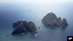 Quần đảo đang có tranh chấp, Nhật Bản gọi là Takeshima, Nam Triều Tiên gọi là Dokdo