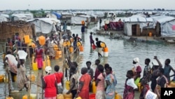 Bạo động bùng ra hồi tháng 12 năm ngoái đã làm cho hơn 1 triệu người ở Nam Sudan phải bỏ nhà cửa đi lánh nạn.