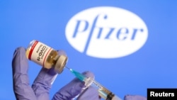 Vaccine COVID-19 của Pfizer. 