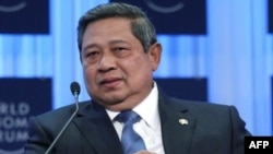 Tổng thống Yudhoyono nói rằng các phương tiện truyền thông nên được sử dụng để cải thiện đời sống, chứ không phải dùng để loan truyền những lời dối trá