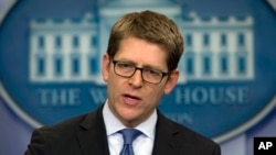 Phát ngôn viên Jay Carney nói chuyện trong cuộc họp báo tại Tòa Bạch Ốc