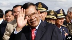 Ông Hun Sen nói thông thạo tiếng Việt không khác gì tiếng mẹ đẻ.