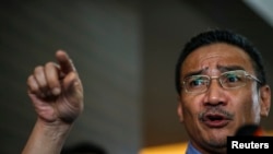 Bộ trưởng Quốc phòng Malaysia Hishammuddin Hussein