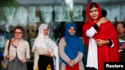 Buổi hội thảo The Next Malalas hay Những Malala kế tiếp được đặt tên theo thiếu nữ người Pakistan Malala Yousafzai, 15 tuổi, bị quân Taliban bắn trọng thương vào đầu cách đây một năm vì những nỗ lực cổ vũ đem giáo dục tới cho phụ nữ Pakistan