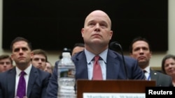 Quyền Bộ trưởng Tư pháp Hoa Kỳ Matthew Whitaker nói ông "không can thiệp theo bất cứ cách nào" vào cuộc điều tra của Công tố viên Đặc biệt Robert Mueller