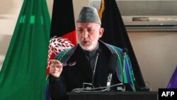 Các giới chức Afghanistan nói rằng Tổng Thống Karzai cũng dự định thảo luận về số phận của các tù nhân Afghanistan ở Iran.