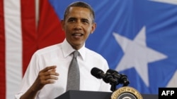 Tổng thống Obama nói chuyện với cử tọa tại buổi lễ tiếp đón ông ở Puerto Rico