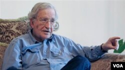 Noam Chomsky