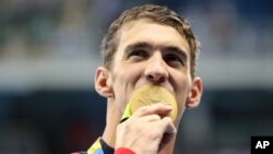 Ngôi sao bơi lội Michael Phelps của Mỹ.