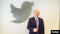 Ông Trump là người tích cực sử dụng Twitter để chống lại các đối thủ.